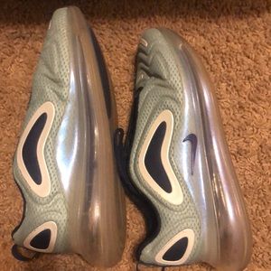 Nike air max 720’s
